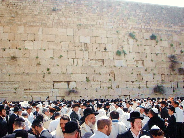 Western Wall-Birkat Kohanim-Priestly Blessing-tradition-Kohanim-Kotel-Temple Mount.