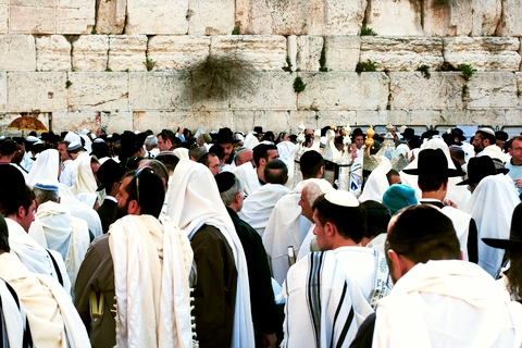 Kotel-Passover-Tallit