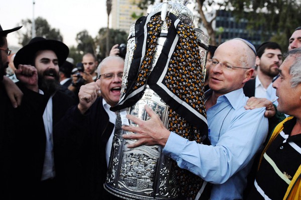 Torah scroll-silver Sephardic-Sephardic Torah Tik