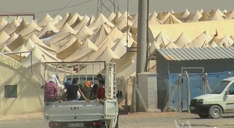 Syrian_refugee_camp_Turkish border