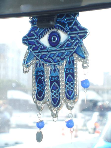 hamsa-amulet