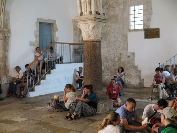 Upper Room, Christians pray, last supper