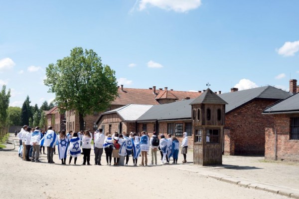 Youth-Israeli Flag-Auschwitz