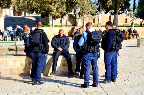 Temple-Mount-police