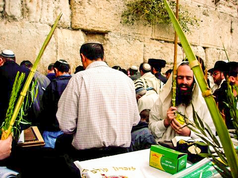 Sukkot-prayer-Kotel