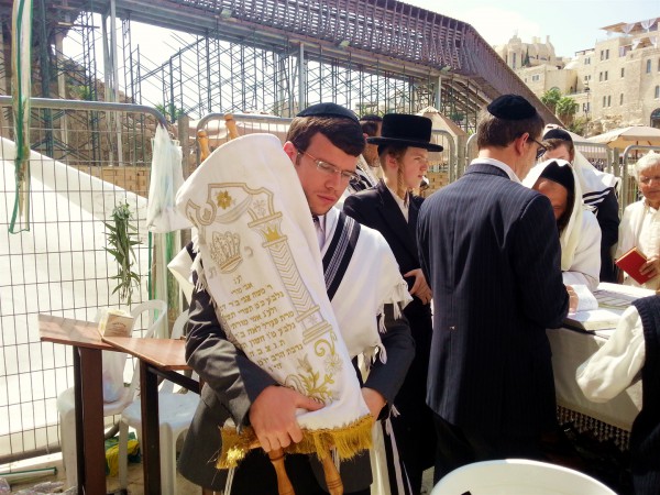 Carrying-Torah-Western (Wailing) Wall