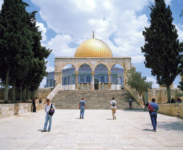 Temple Mount-tourists-Dome of the Rock