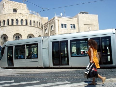 Jerusalem Light Rail-pedestrian