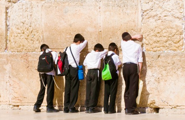 children-boys-prayer-Western Wall-Jerusalem