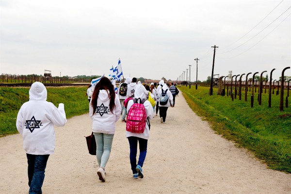 Israelis visit Auschwitz