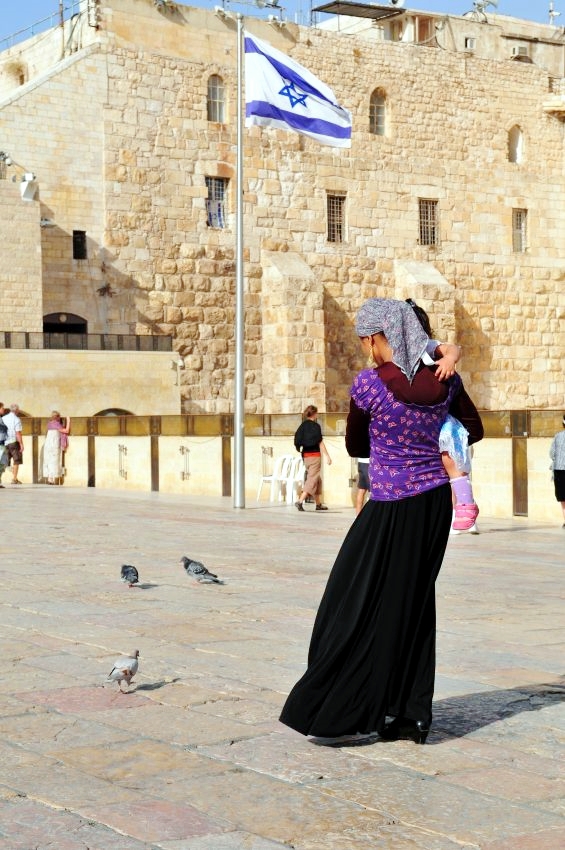 Jewish mother-child-Jerusalem