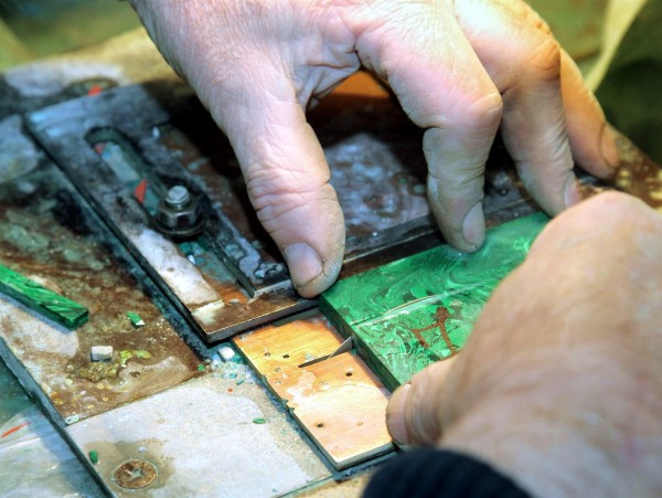 Cutting malachite