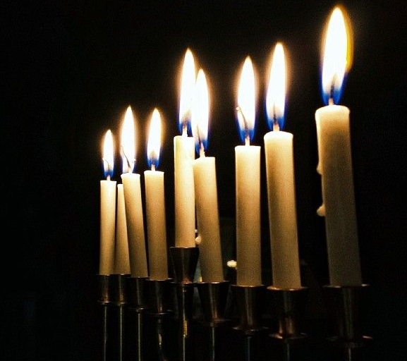 hanukkiah-Hanukkah